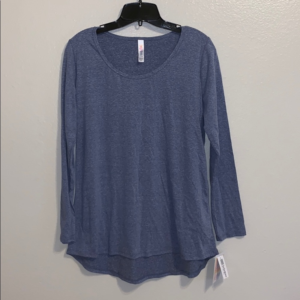 Lularoe Lynnae long sleeve tee.